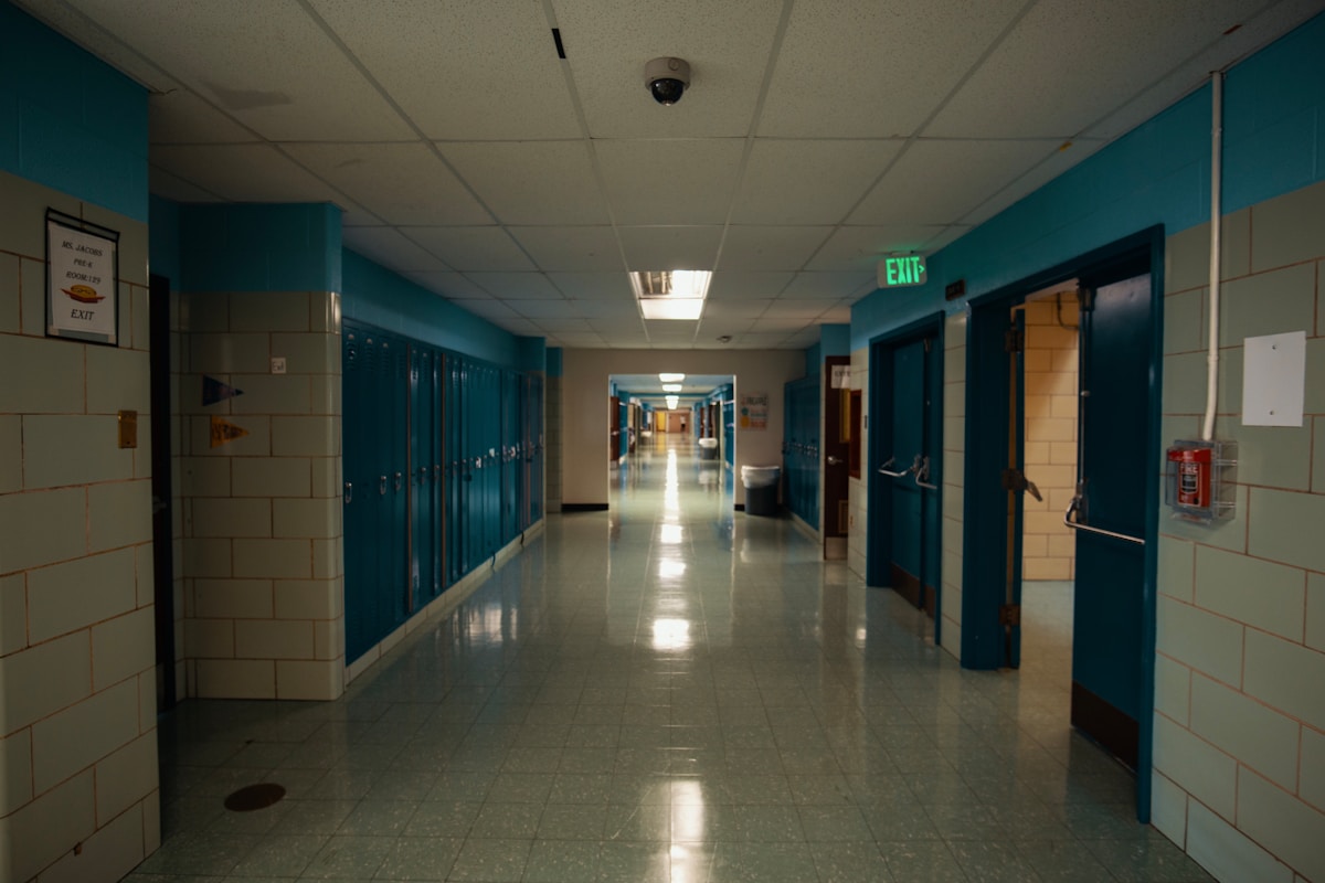 Small-Town School Site Planning: Lessons from Hood River, Oregon