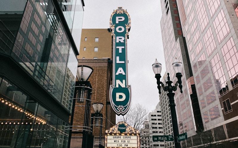 10995 E Burnside Street — Portland