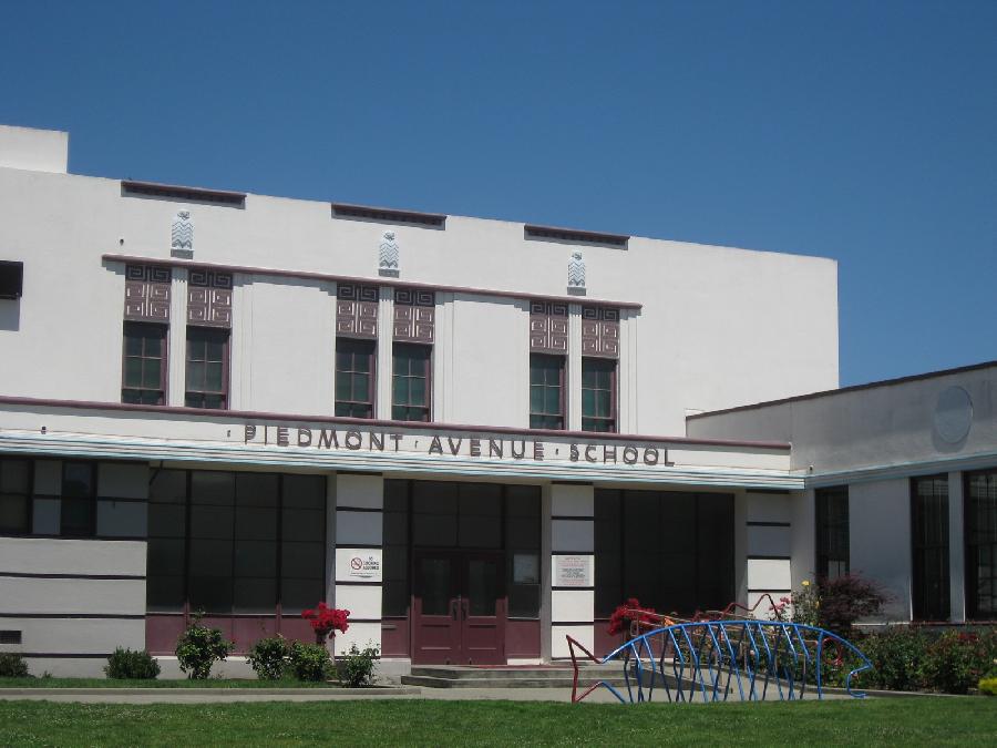 Piedmont Ave Elementary Kitchen